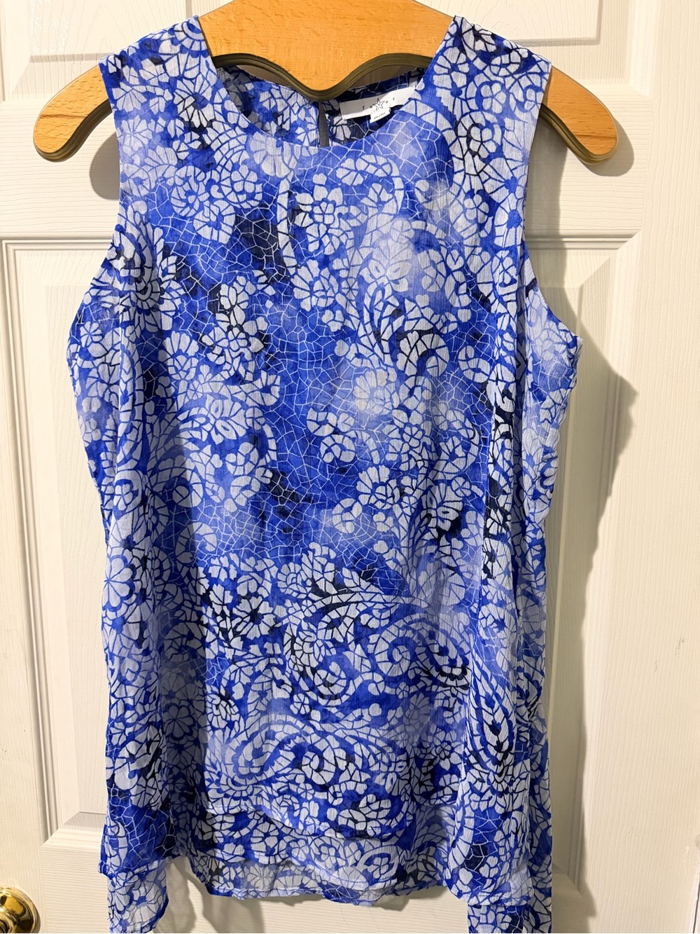 Fever Blue and White Floral Sleeveless Camisole